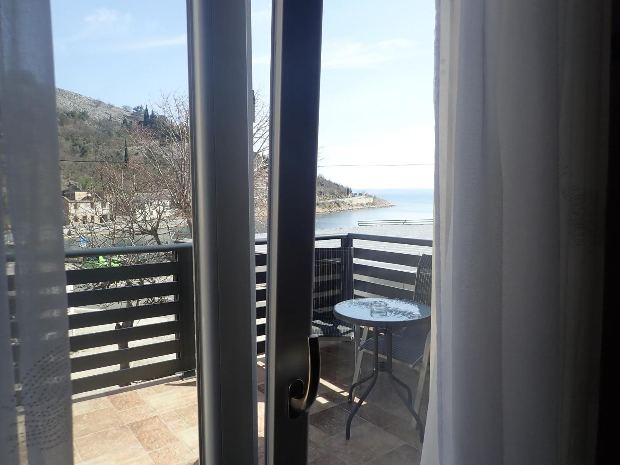 Apartmani Nil Barić Draga Esterno foto