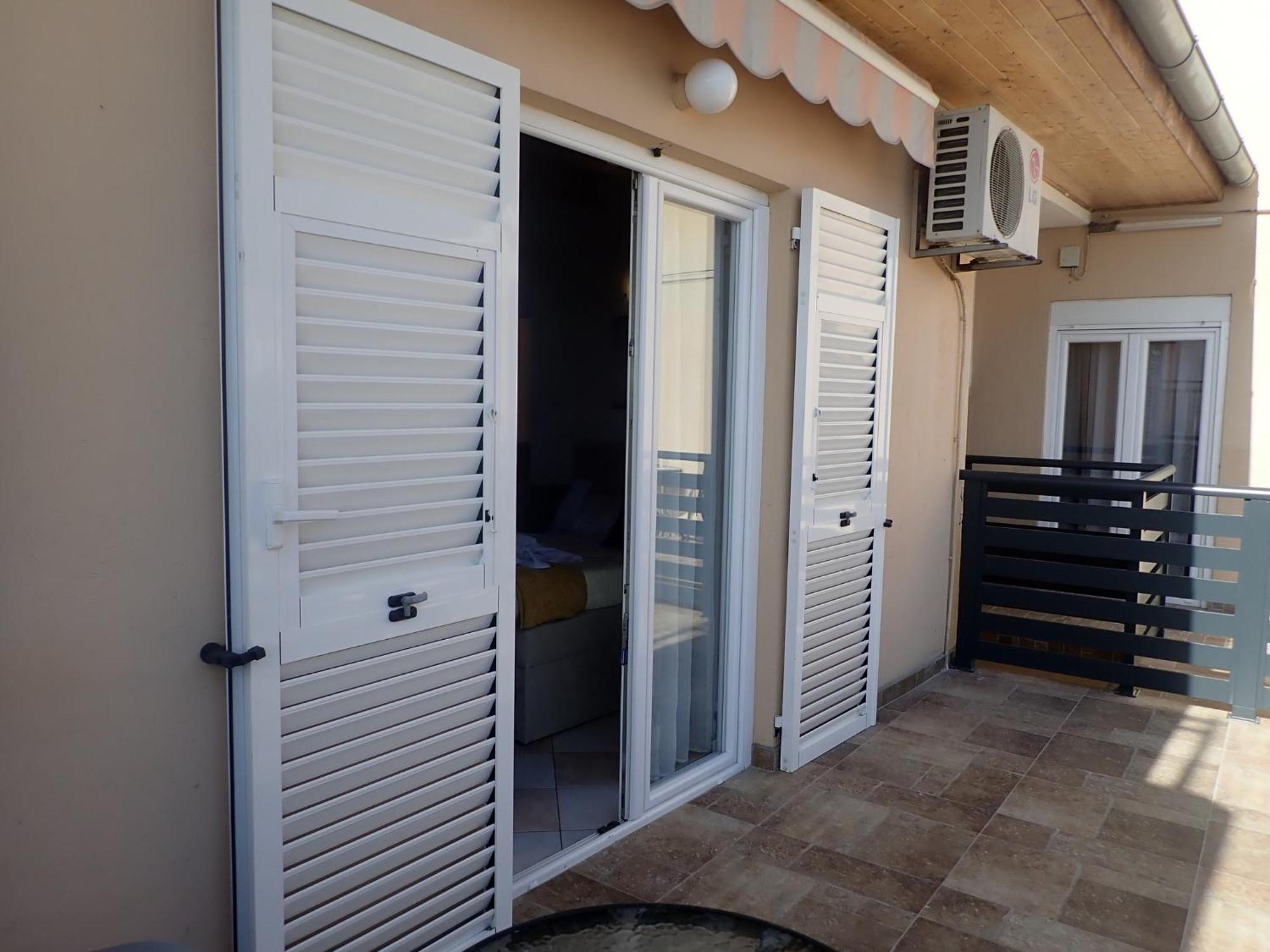Apartmani Nil Barić Draga Esterno foto